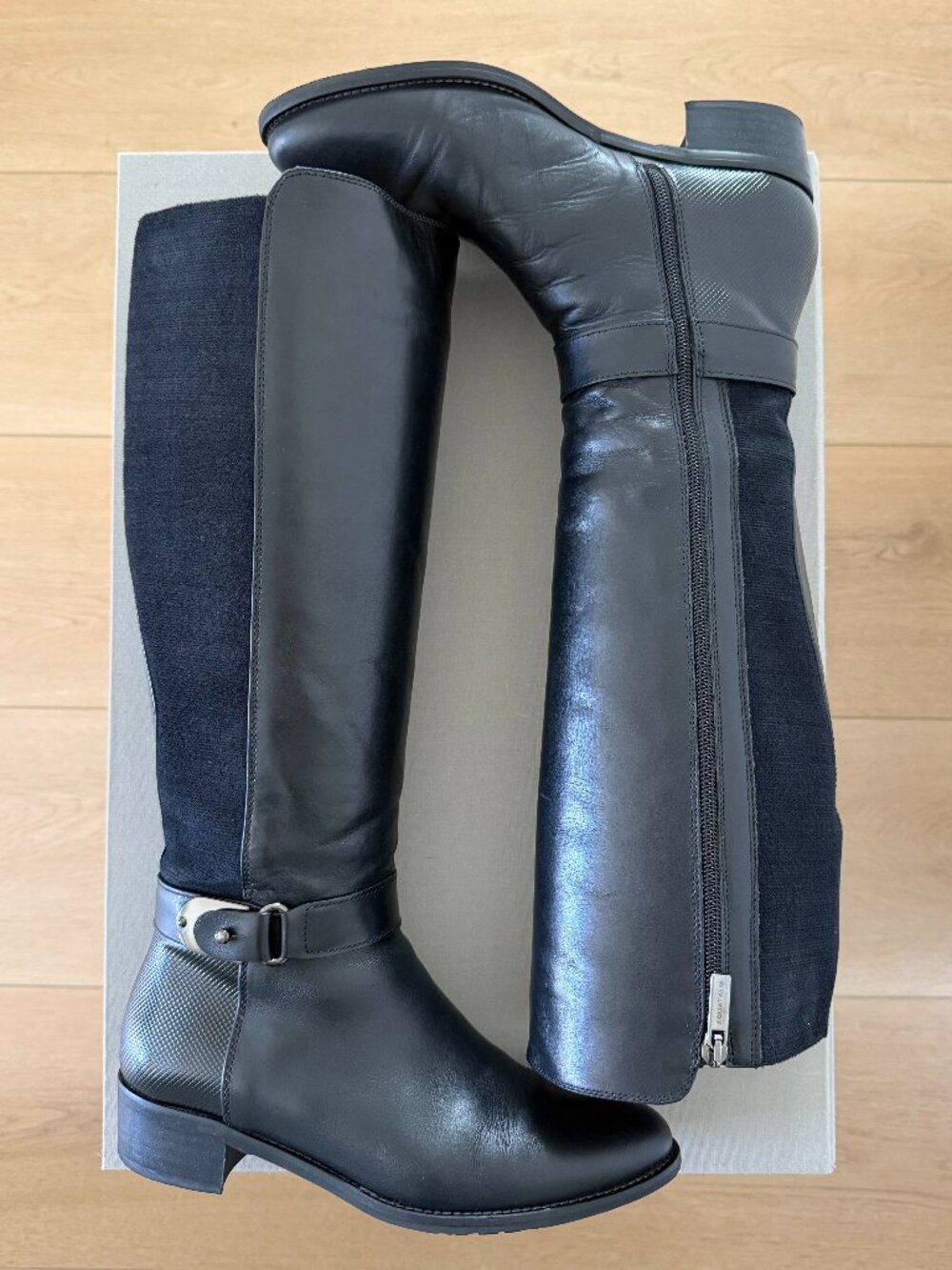 Aquatalia Olita Leather Boots – Black, Size 7. Original shoebox.